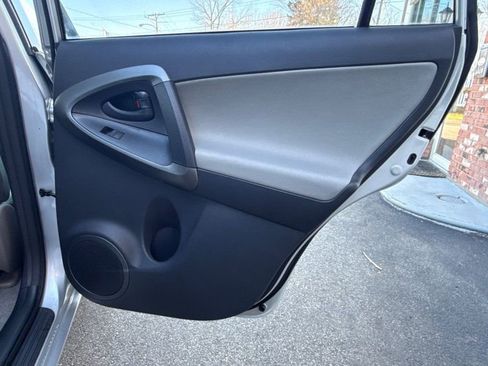 Used 2010 Toyota RAV4 4WD image 17