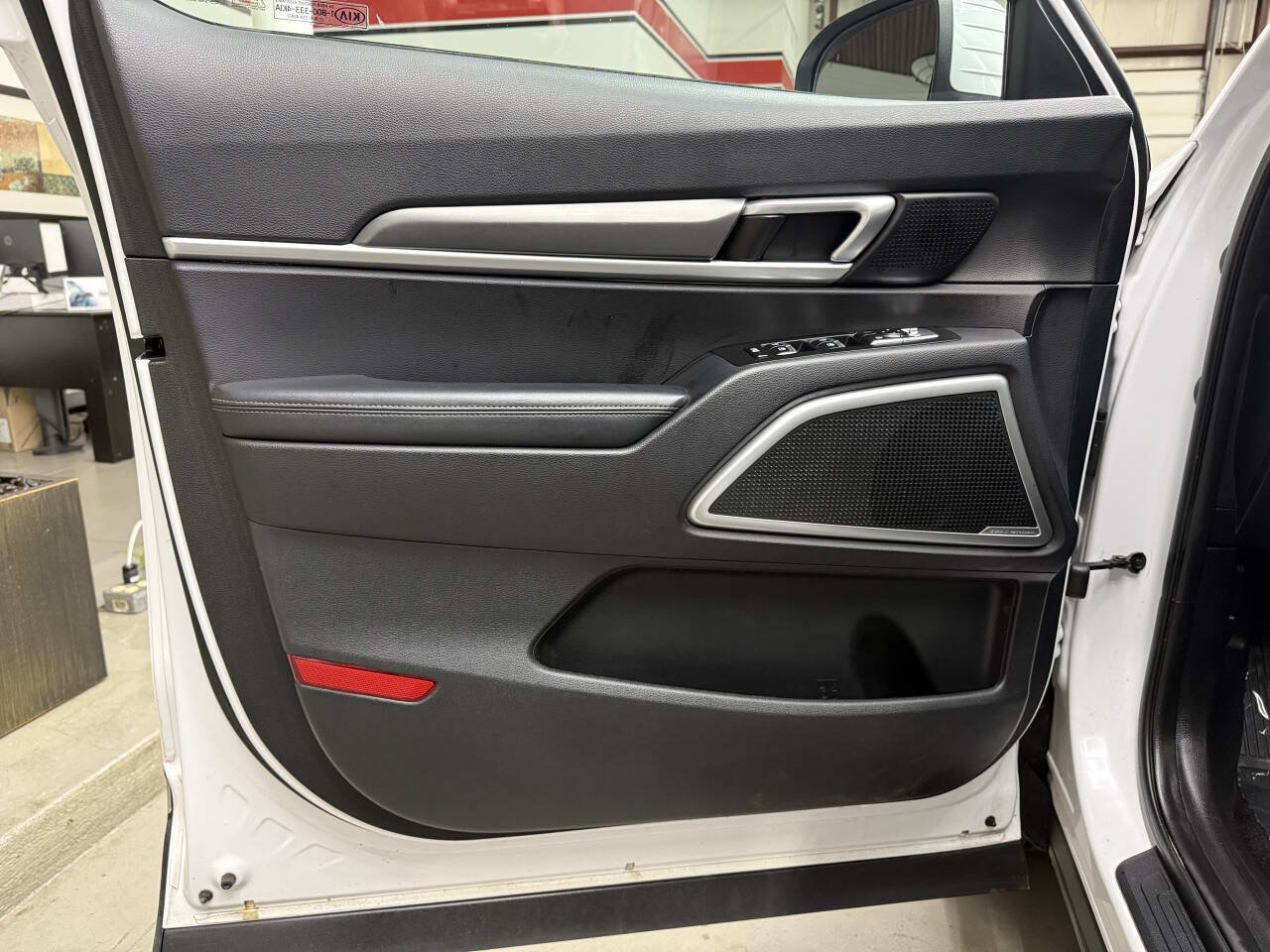 Used 2021 Kia Telluride S AWD/4WD image 11
