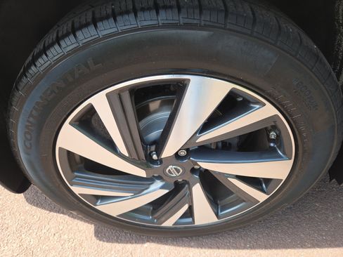 Used 2018 Nissan Murano Platinum w/ Cargo Package AWD/4WD image 9