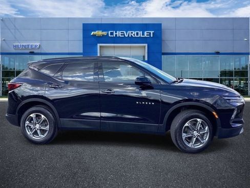 Used 2024 Chevrolet Blazer LT w/ Convenience Package FWD image 5