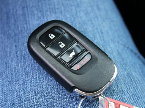 Used 2023 Honda CR-V LX image 12