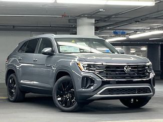 New 2026 Volkswagen Atlas Cross Sport SE AWD/4WD video 2