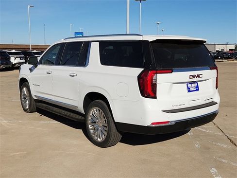 New 2026 GMC Yukon XL Elevation image 3