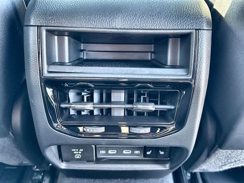 New 2026 Jeep Grand Cherokee Limited RWD image 22