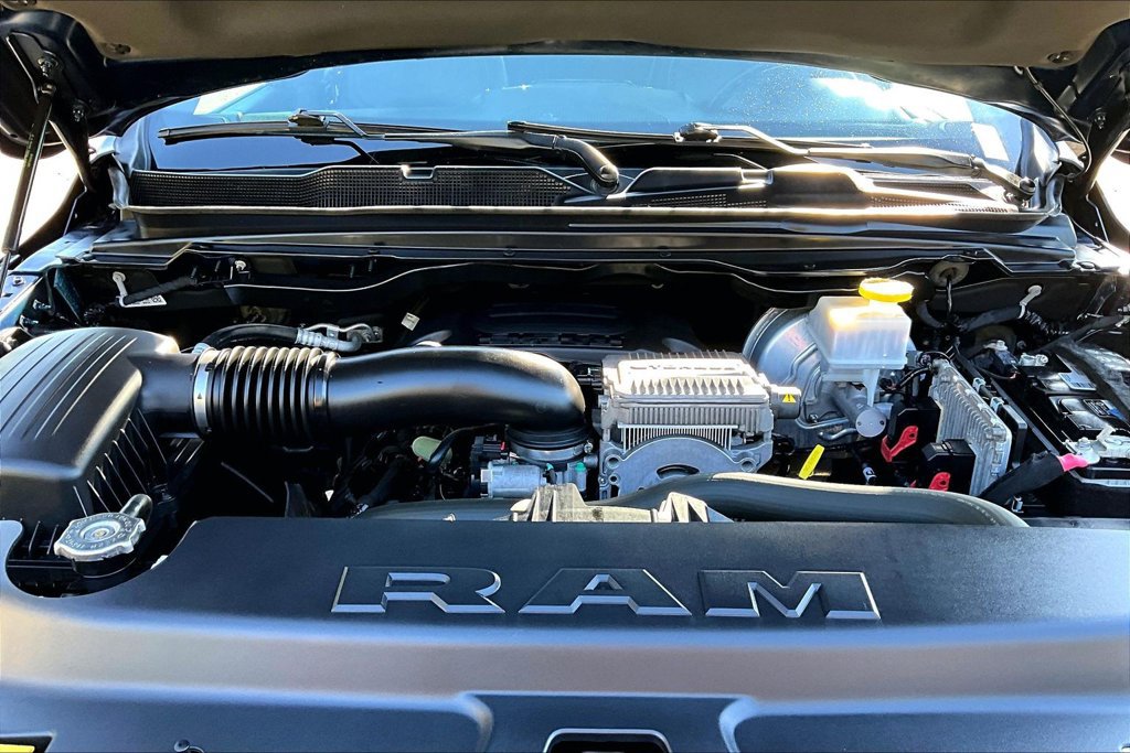 Used 2022 RAM 1500 Big Horn AWD/4WD image 34