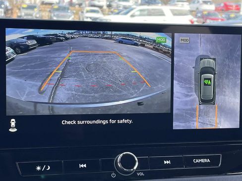 Used 2025 Mitsubishi Outlander SE image 26