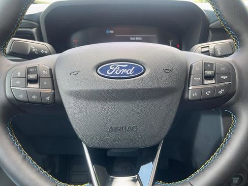 New 2025 Ford Maverick Lobo image 25