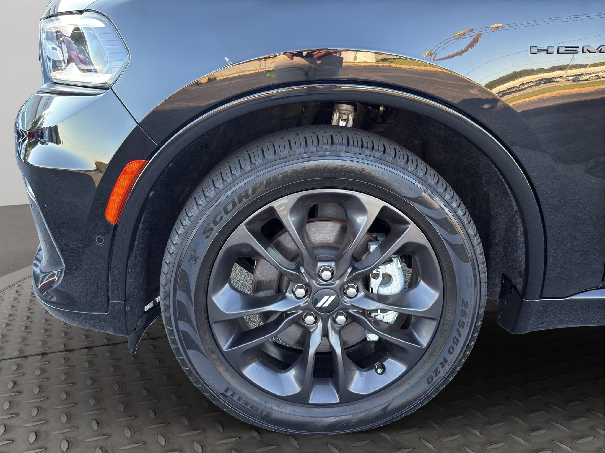 Used 2025 Dodge Durango R/T AWD/4WD image 14