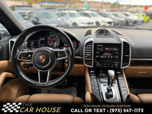 Used 2017 Porsche Cayenne S image 26