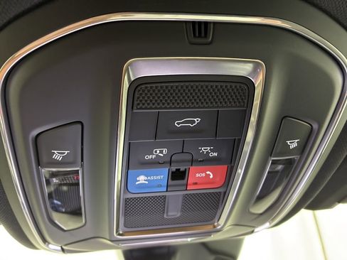 New 2025 Jeep Grand Cherokee L Limited w/ Trailer Tow Package image 19