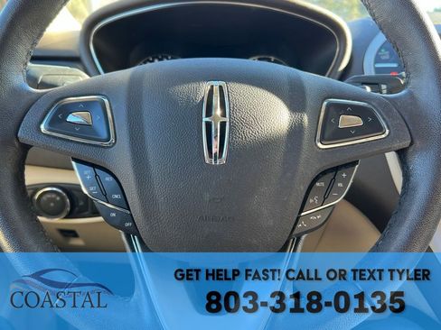 Used 2019 Lincoln MKC Premiere image 17