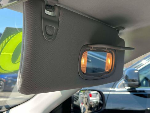 Used 2020 Jeep Compass Latitude w/ Popular Equipment Group image 9