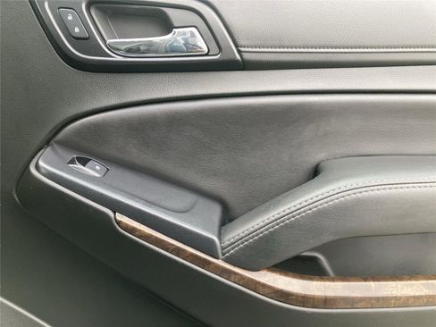 Used 2019 Chevrolet Tahoe LT image 33