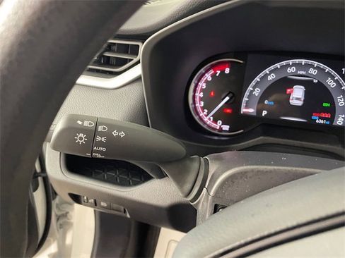 Used 2025 Toyota RAV4 XLE image 13