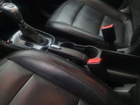 Used 2017 Buick Encore Essence FWD image 26