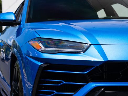 Used 2019 Lamborghini Urus AWD/4WD image 15