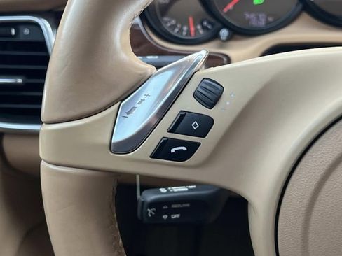 Used 2013 Porsche Panamera 4 image 27