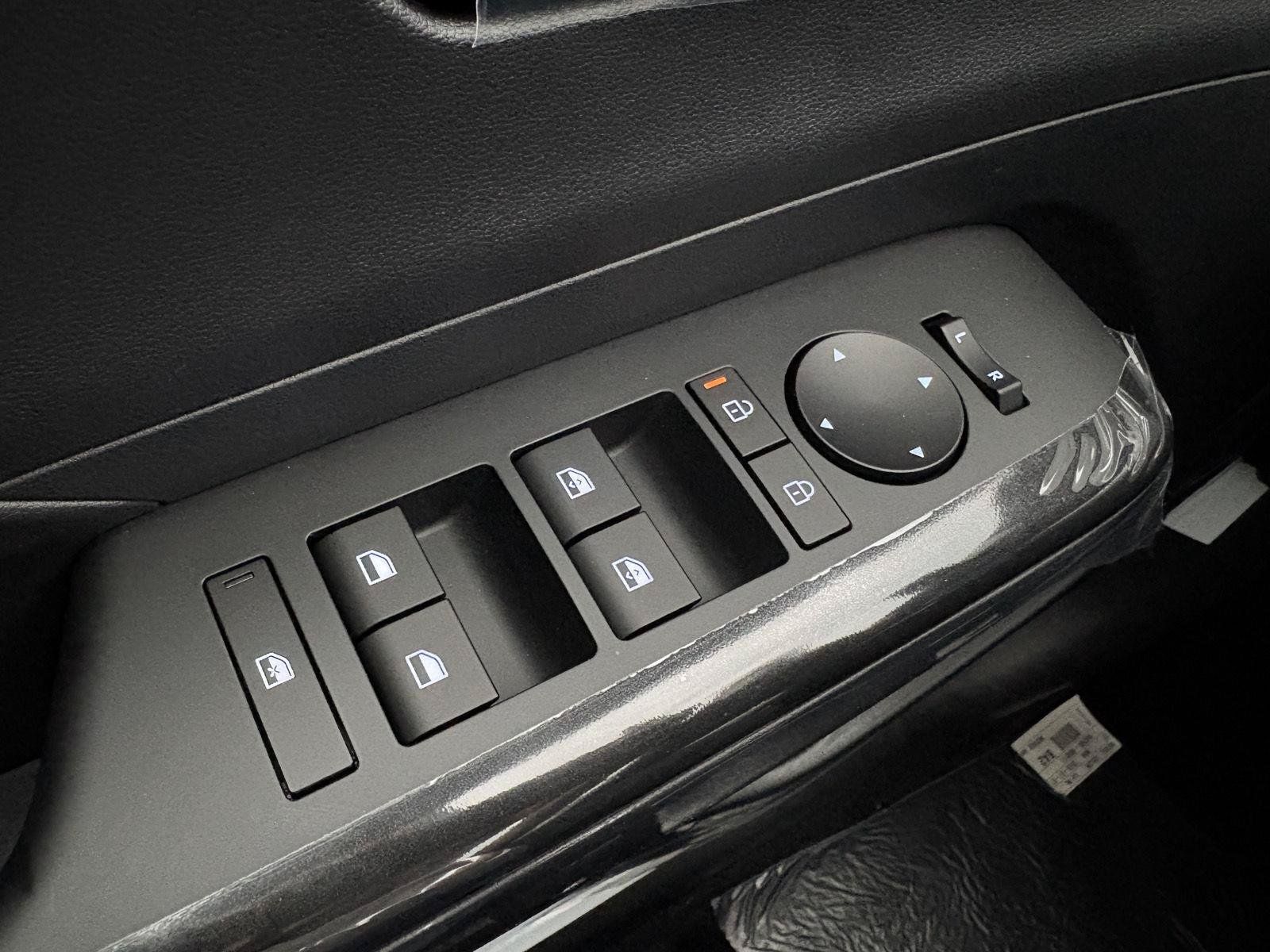 New 2027 Hyundai Kona SEL Sport FWD image 21