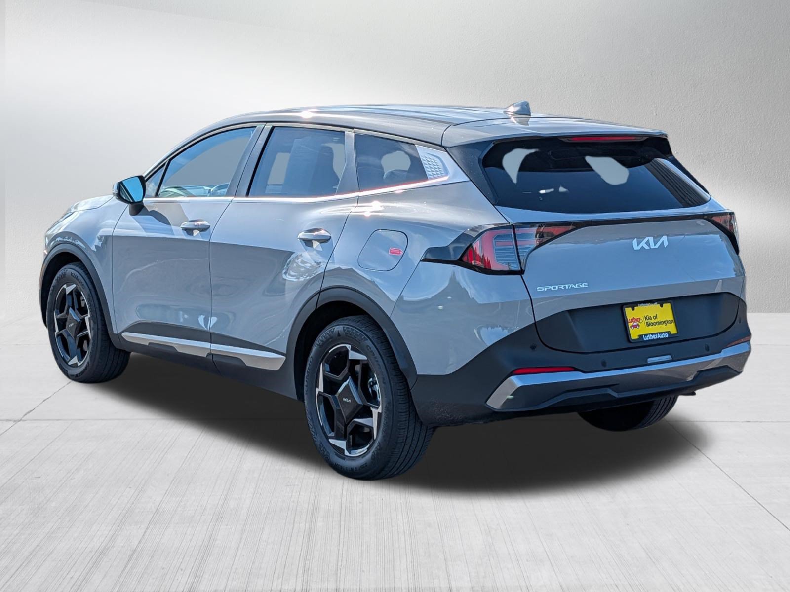Certified 2026 Kia Sportage EX FWD image 5