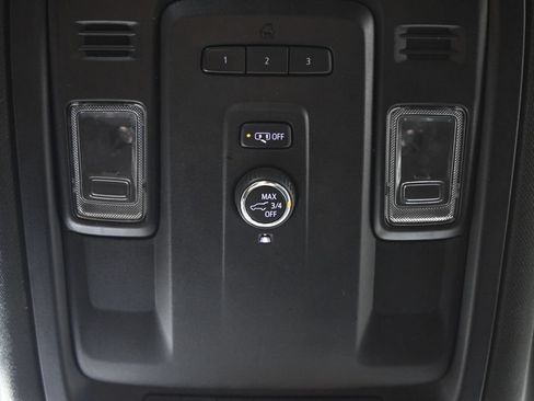 Used 2021 Chevrolet Tahoe LT AWD/4WD image 34