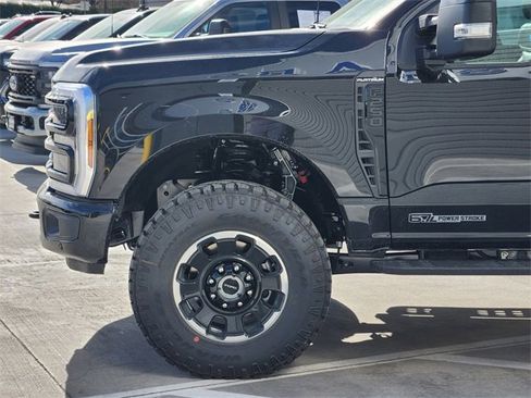 New 2026 Ford F250 Platinum w/ Tremor Off-Road Package image 5