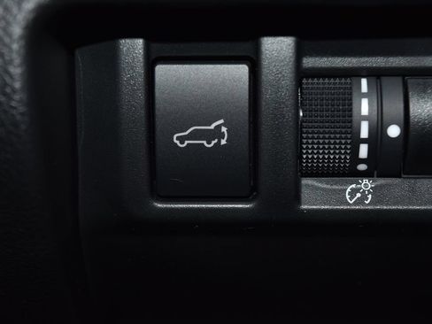 Used 2025 Subaru Forester Sport AWD/4WD image 18