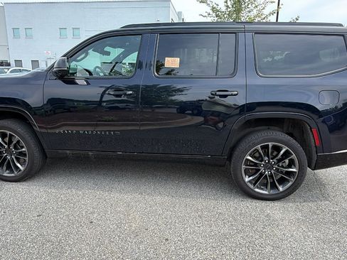 Used 2025 Jeep Grand Wagoneer Series II Obsidian w/ Quick Order Packagew 28T AWD/4WD image 11