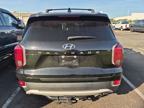 Used 2022 Hyundai Palisade SEL w/ Premium Package FWD image 5