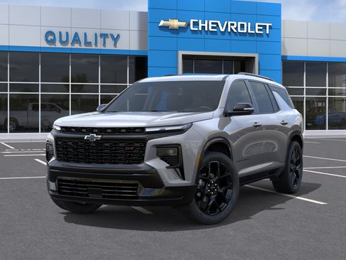 New 2026 Chevrolet Traverse RS w/ LPO, Floor Liner Package FWD image 30