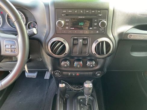 Used 2011 Jeep Wrangler Sport AWD/4WD image 25