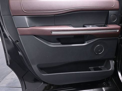 Used 2022 Ford Expedition Max Limited AWD/4WD image 13