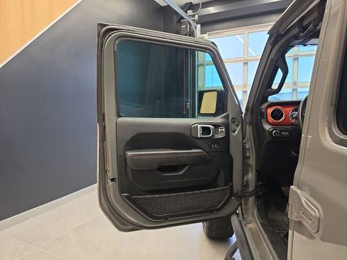 Used 2019 Jeep Wrangler Unlimited Rubicon image 14