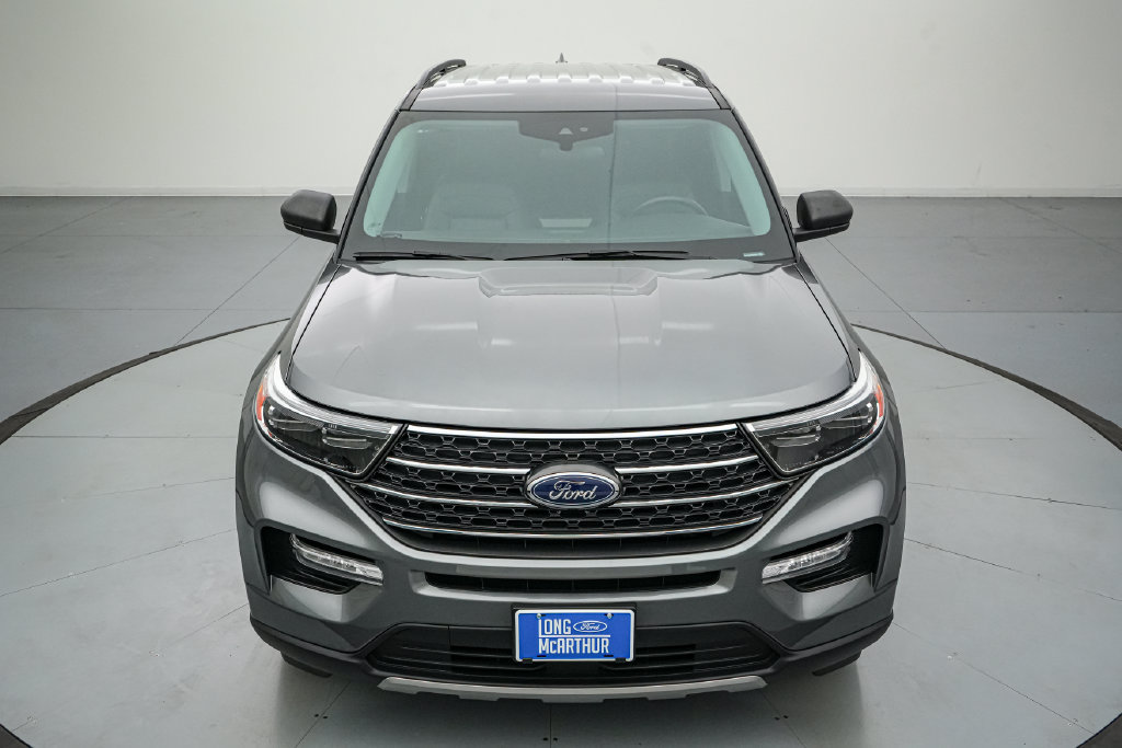 Certified 2023 Ford Explorer XLT w/ Equipment Group 202A AWD/4WD image 9