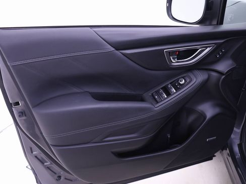 Used 2023 Subaru Forester Touring image 8