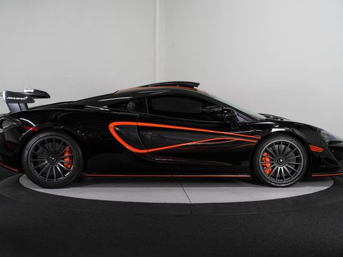 Used 2020 McLaren 620R image 10
