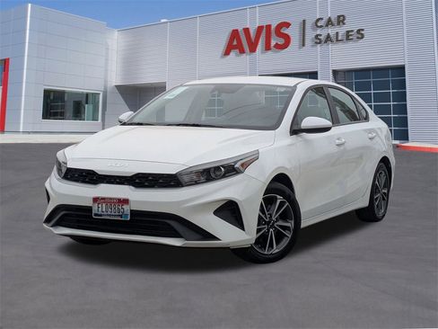 Used 2024 Kia Forte LXS image 1