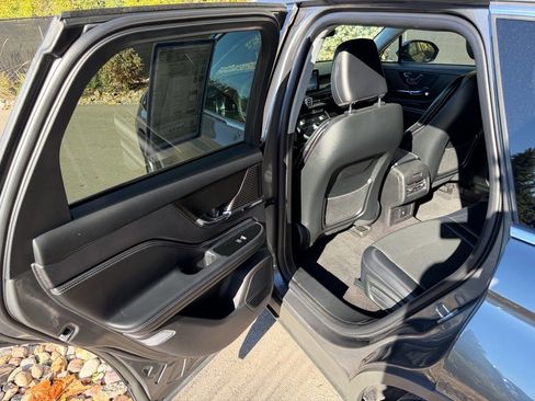 Certified 2022 Lincoln Corsair FWD w/ Equipment Group 101A image 19