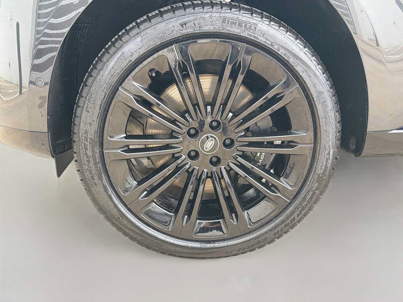 Certified 2024 Land Rover Range Rover SE AWD/4WD image 6