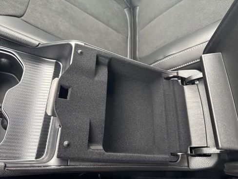 New 2025 Jeep Grand Cherokee L Altitude image 32