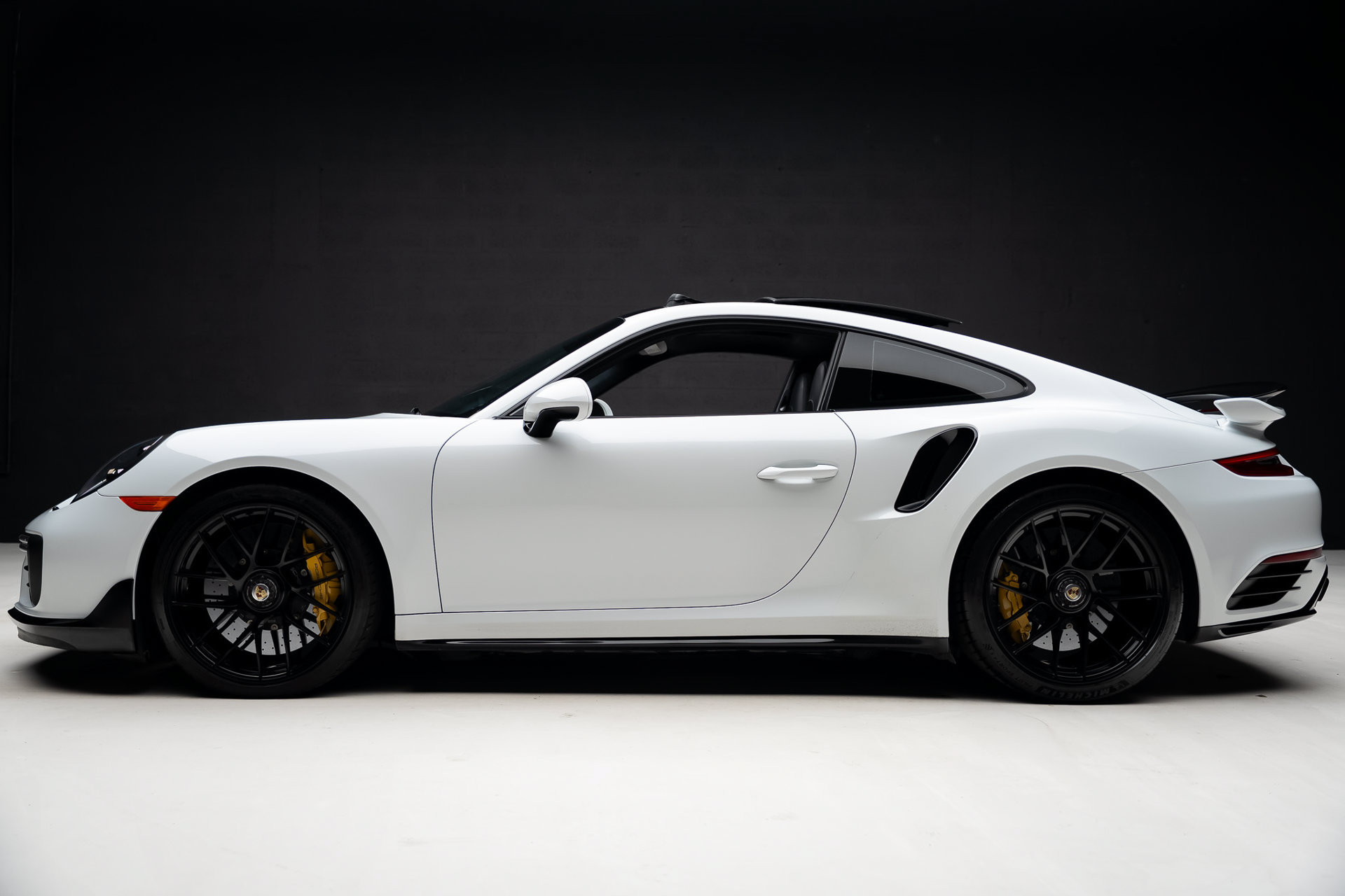 Used 2017 Porsche 911 Turbo S AWD/4WD image 19