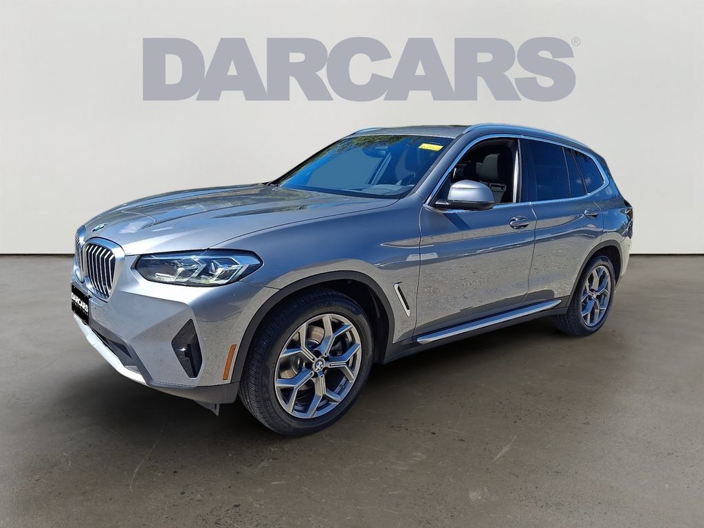 Used 2024 BMW X3 xDrive30i w/ Premium Package AWD/4WD image 3