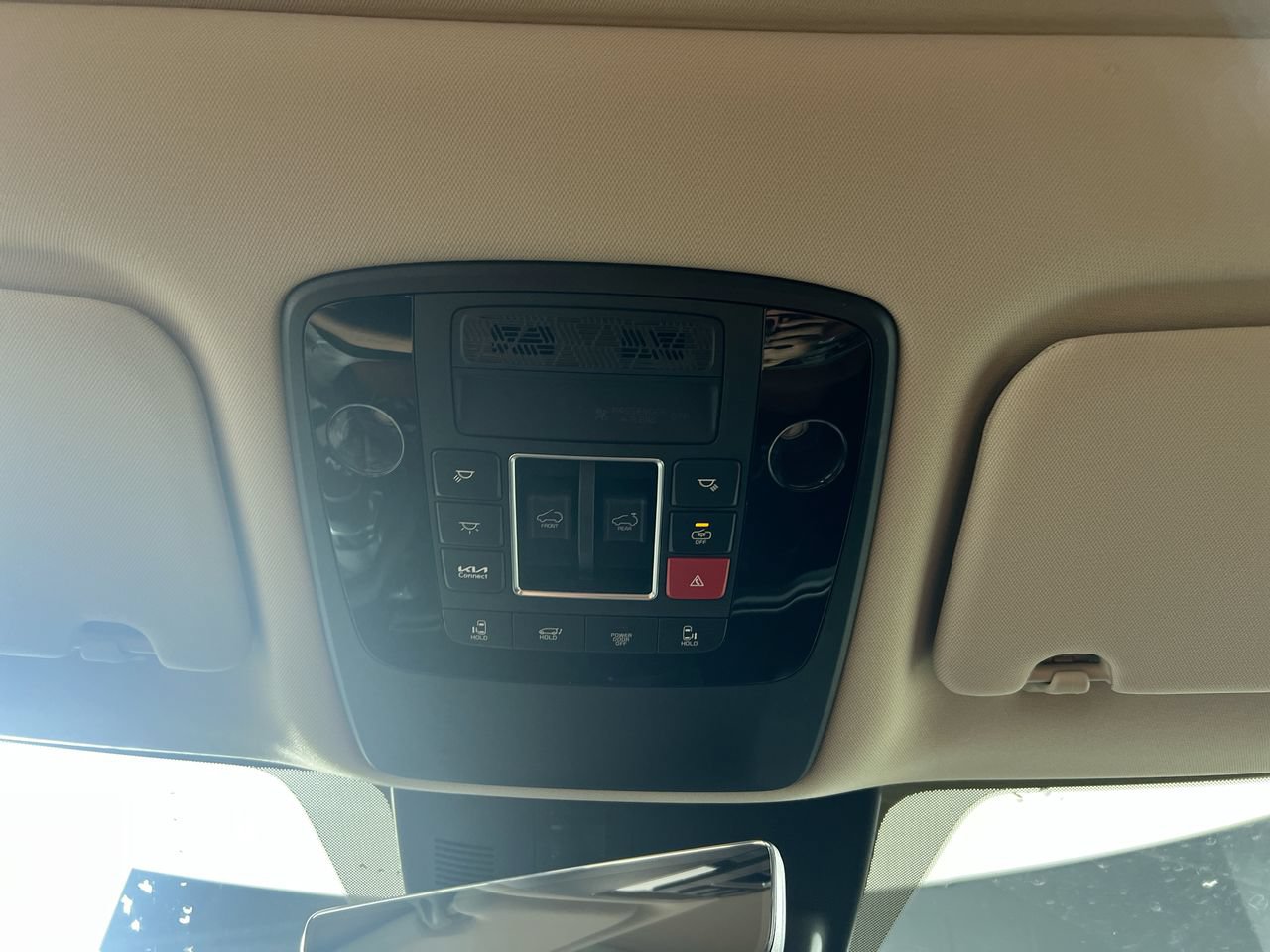 New 2026 Kia Carnival SX w/ SX Dark Edition Package FWD image 20