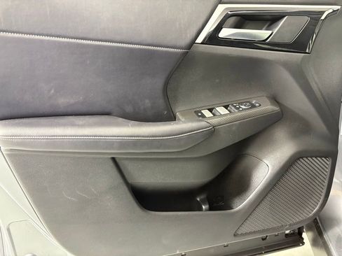 Used 2024 Mitsubishi Outlander SE image 14