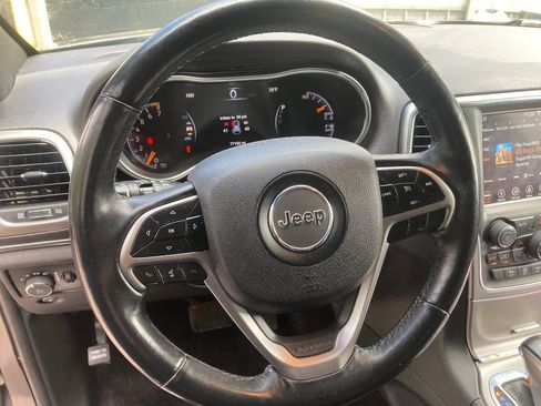 Used 2018 Jeep Grand Cherokee Limited AWD/4WD image 18