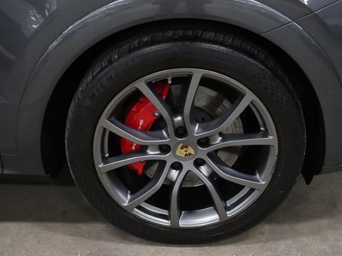 Used 2021 Porsche Cayenne GTS image 35