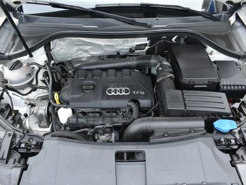 Used 2018 Audi Q3 2.0T Premium Plus w/ Premium Plus Package AWD/4WD image 53