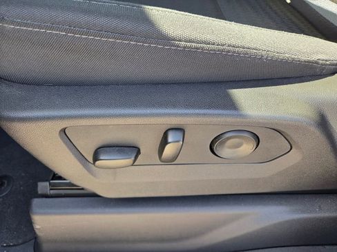 Used 2025 Chevrolet Silverado 1500 Custom w/ Turbomax Blackout Package image 7