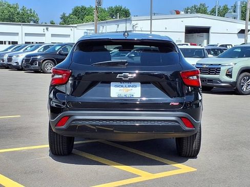 Used 2024 Chevrolet Trax RS w/ Driver Confidence Package FWD image 22