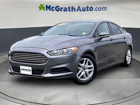 Used 2014 Ford Fusion SE FWD image 3