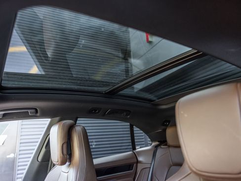 Certified 2025 Porsche Macan Electric RWD image 23